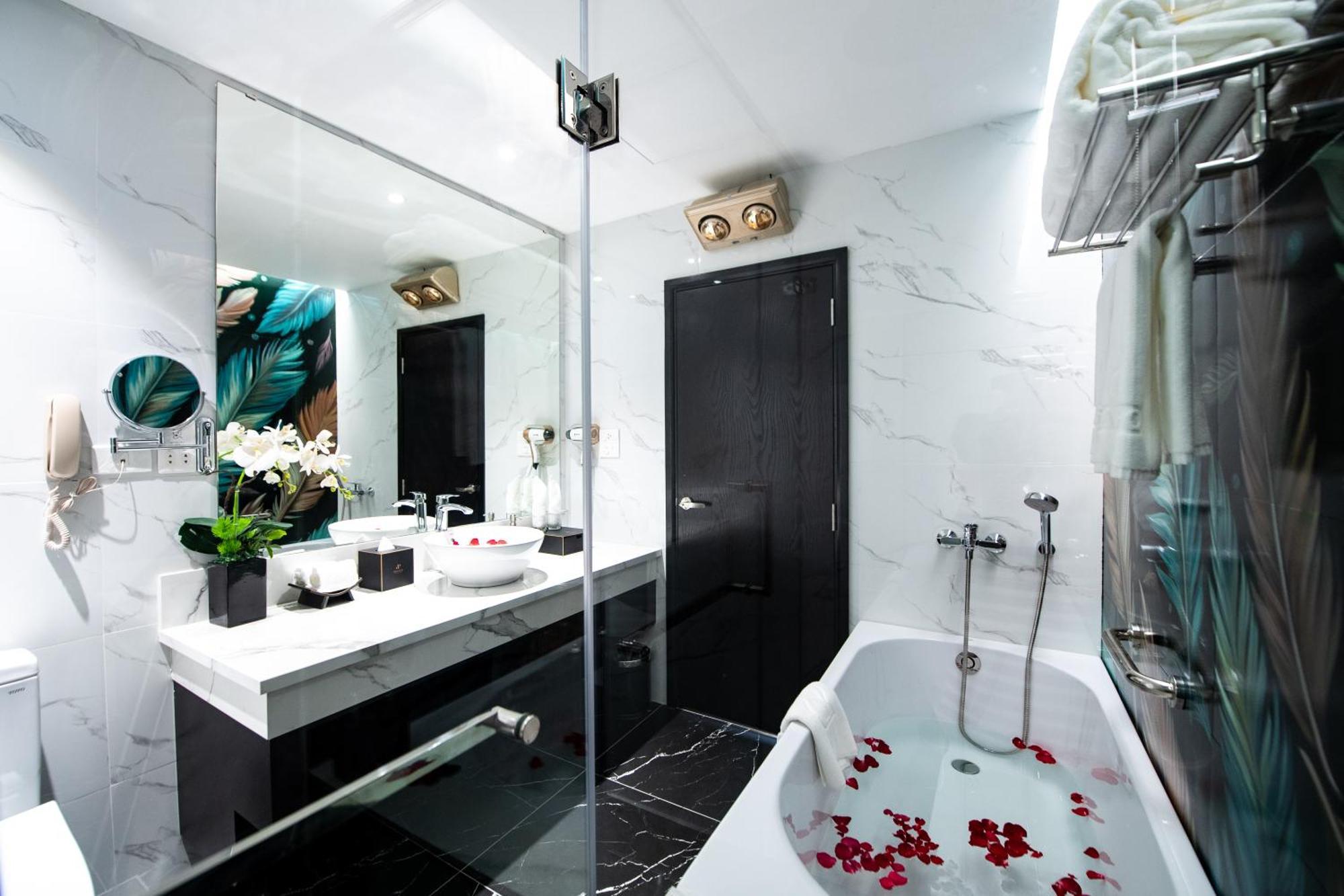 Palago Boutique Hotel Hanoi Esterno foto